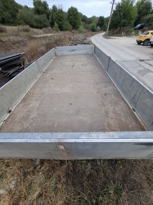 Продавам каросерия от Ивеко Дейли