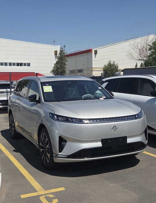 Dongfeng 008 restyling 9.000$