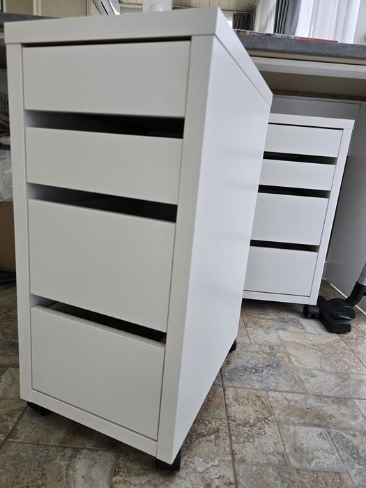 Comode Ikea MICKE 35x75cm