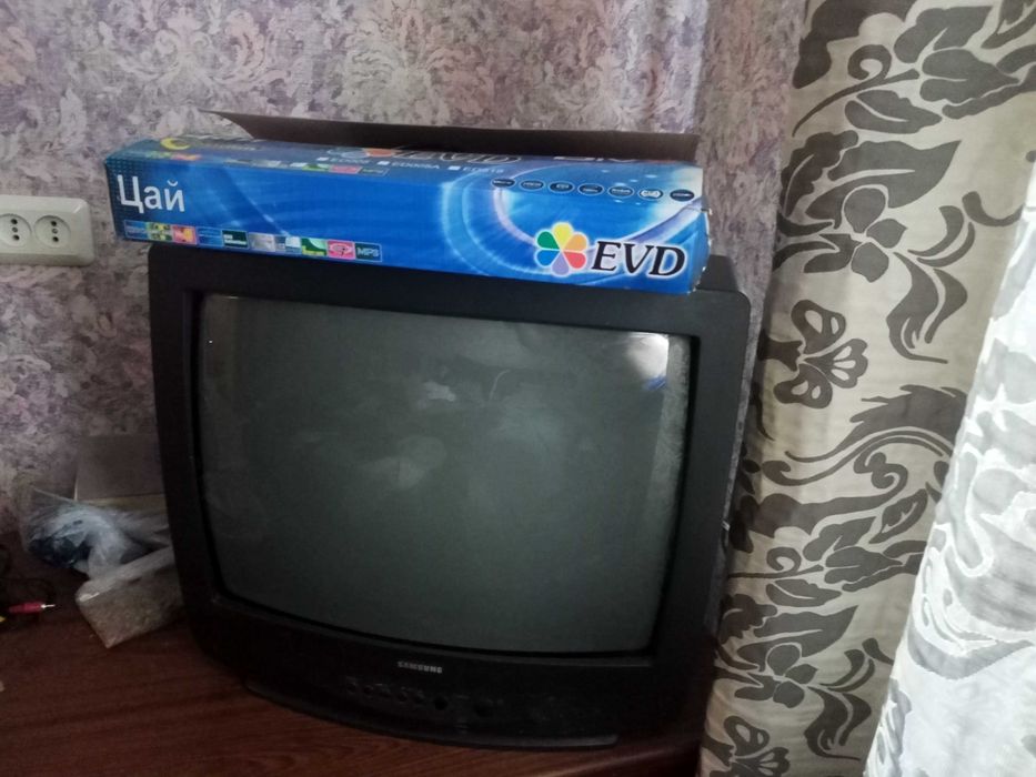 Телевизоры цветные, б/у