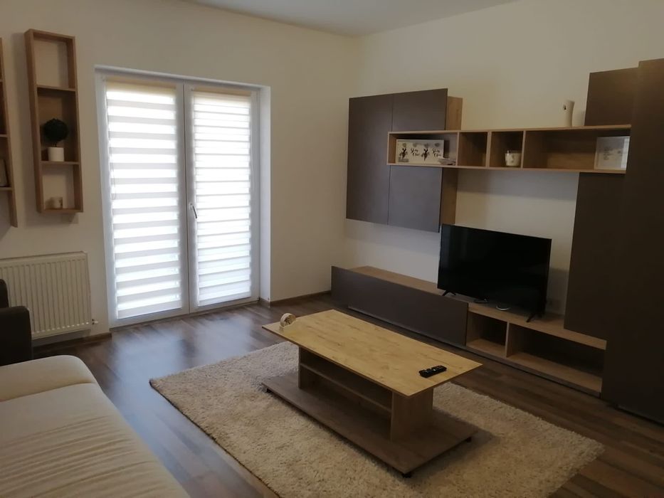 Inchiriez apartament 2 camere Coresi