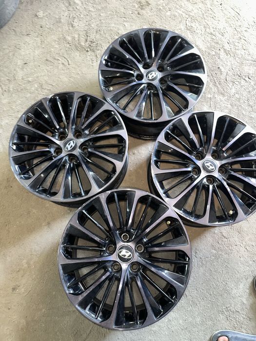 R17 PCD 5*114,3 Комплект легкосплавных дисков