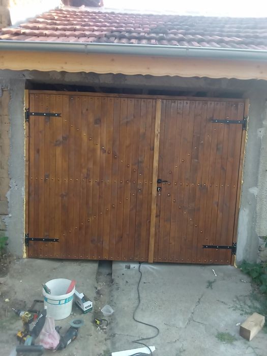 Плотове, стъпала , порти от масив.