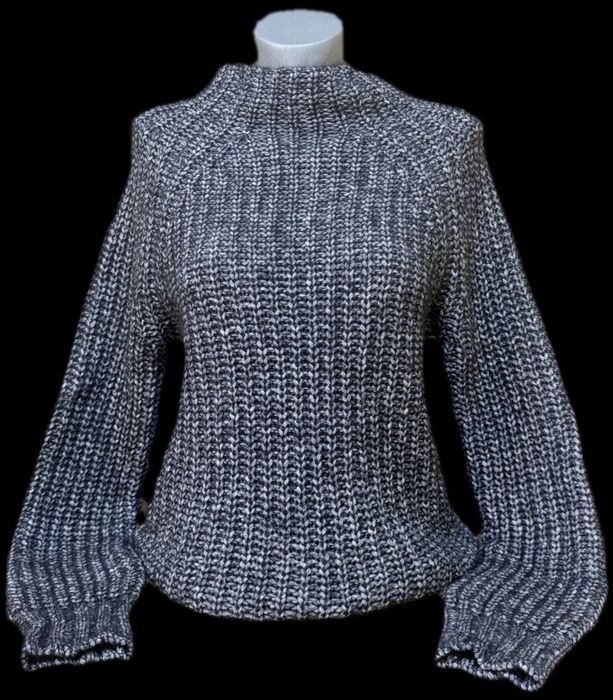 Пуловер Маssimo Dutti. Размер М. 51%алпака.