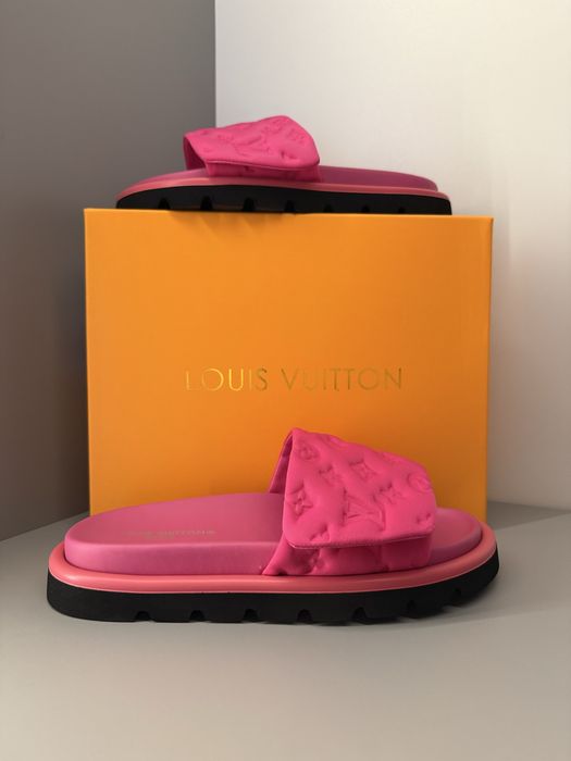 Papuci Louis Vuitton