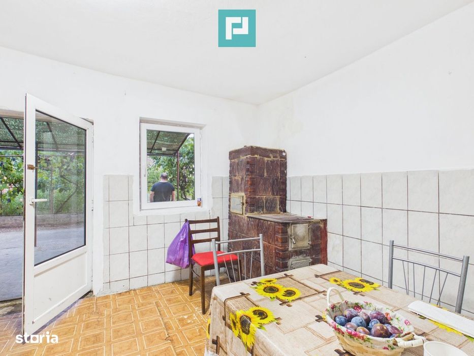 Casă  2 corpuri și 4 camere teren 1440 mp în Macea