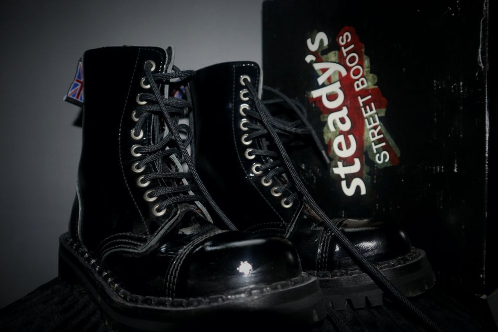 Продават се боти Steady's 38 номер