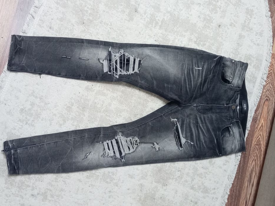 Amiri grey distressed denim skinn jeans