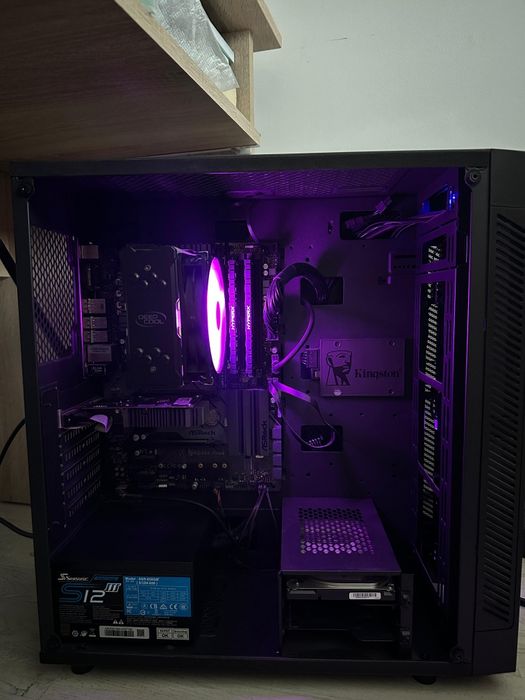 Vand unitate PC AMD Ryzen + monitor DELL