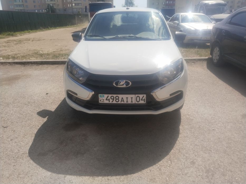 Лада Гранта  алда арманына жет.