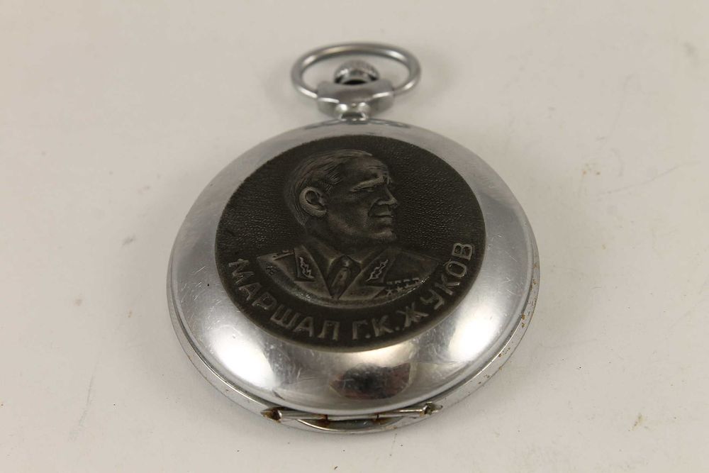 Рядък Руски Джобен Часовник МОЛНИЯ Със Маршал ЖУКОВ