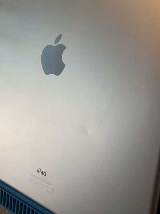 iPad 12.9 128gb Cellular sim
