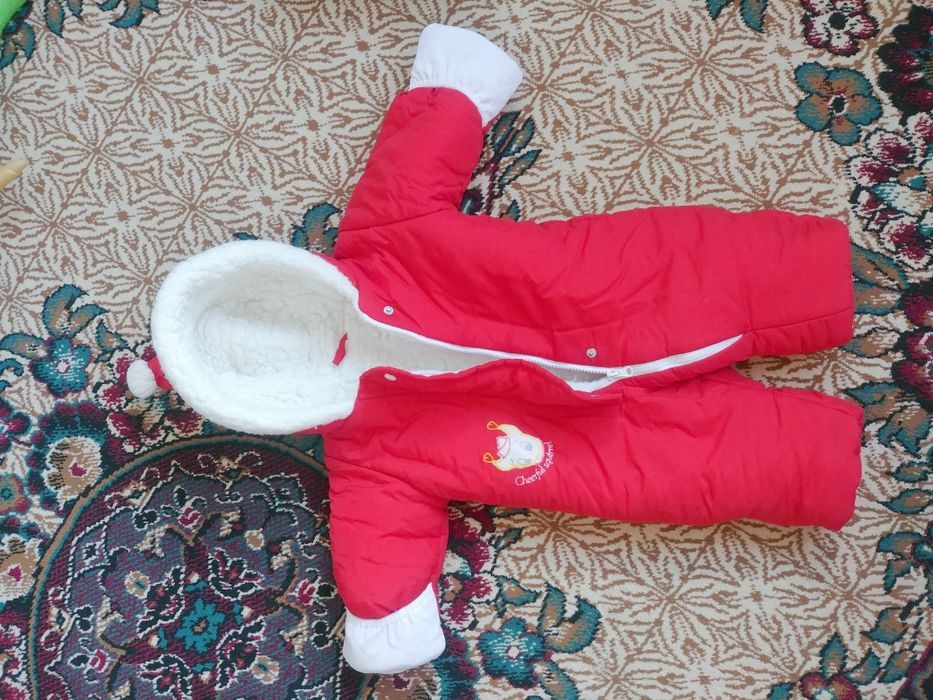 Очень теплый комбинезон продам