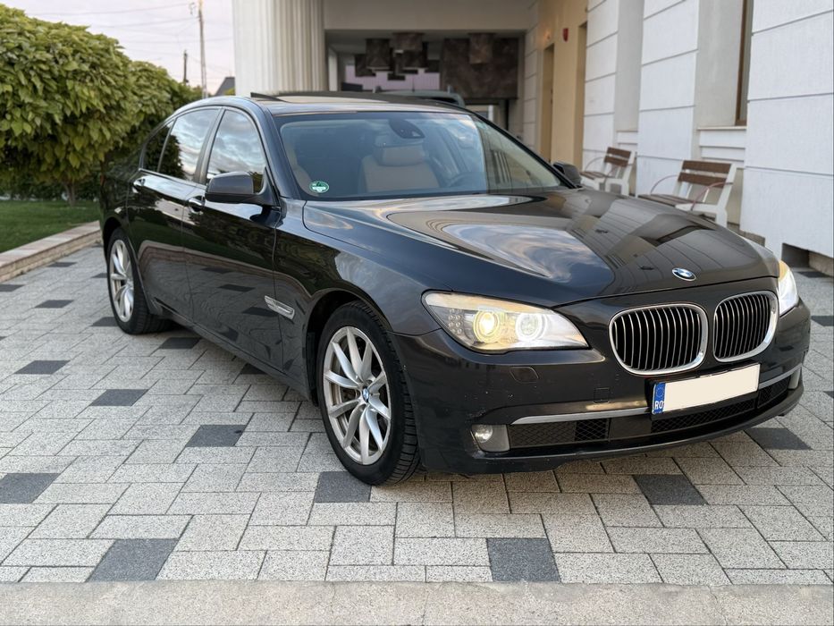 BMW Seria 7 730d F01 2011 Trapa/Soft close/Clima 4 zone!!Proprietar!!