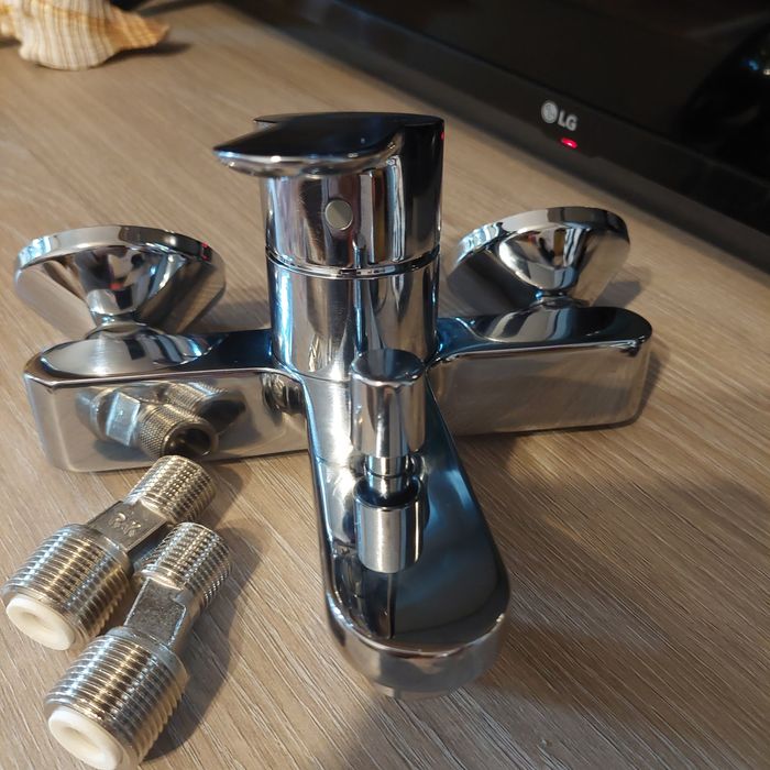 Baterie de baie cu duș