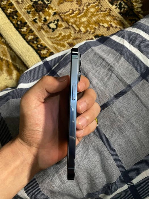 13 pro 128 talik 2 sim kartalik yomkost 75% hamma joyi rodnoy