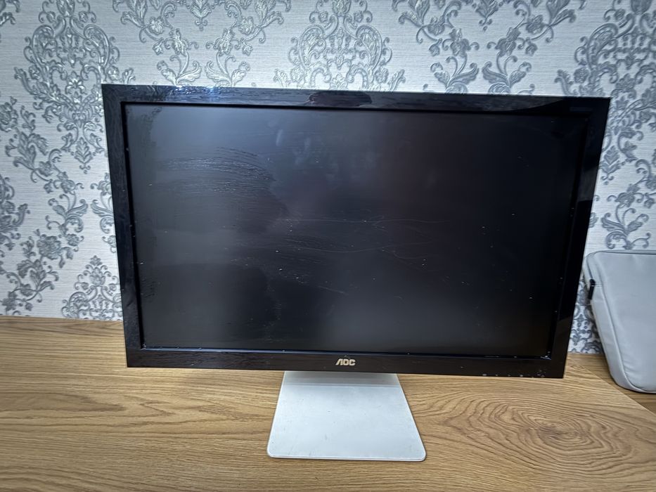 Monitor AOC Full HD