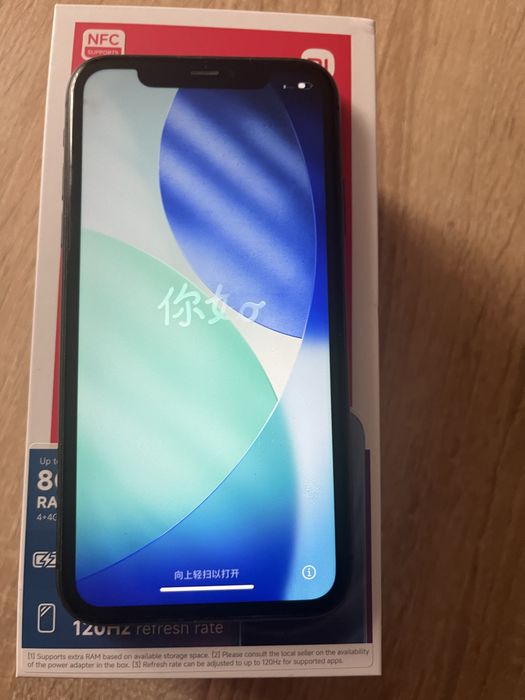 De vanzare trei telefoane