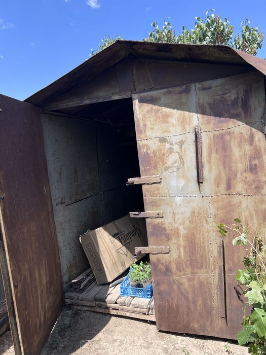 Железный гараж продам