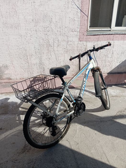 Велосипед спортивный. Хорошем состоянии. Торг есть.