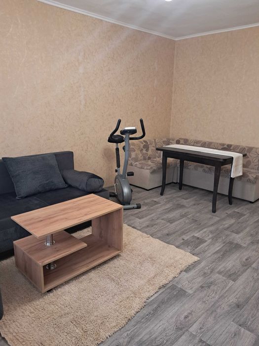 Дава се под наем Тристаен апартамент в Варна, Лятно кино Тракия - 72 кв.м за 408 € - Снимка #4