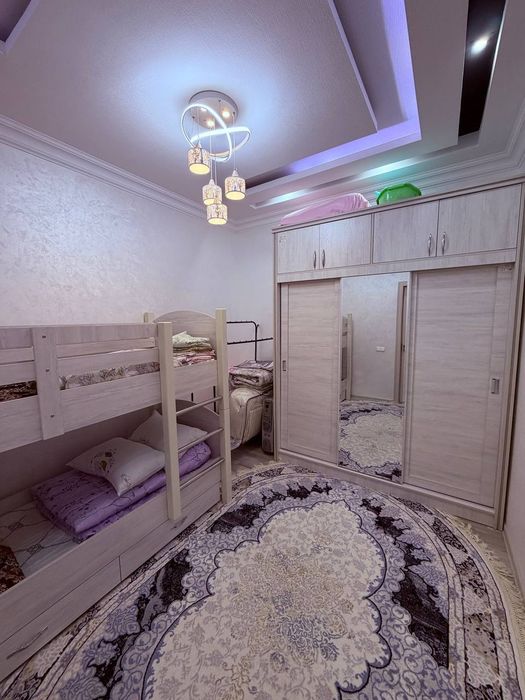 Зудлик билан сотилади 2 хона 42м² ново-ка 4 этаж узбекистанске холодил