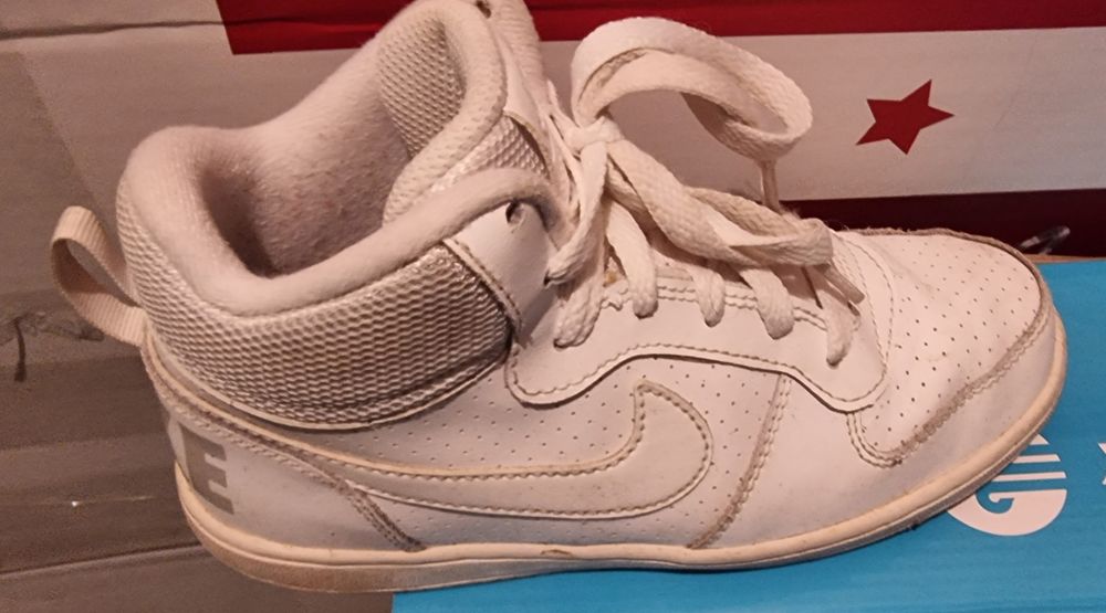 Кецове на найк 32 номер