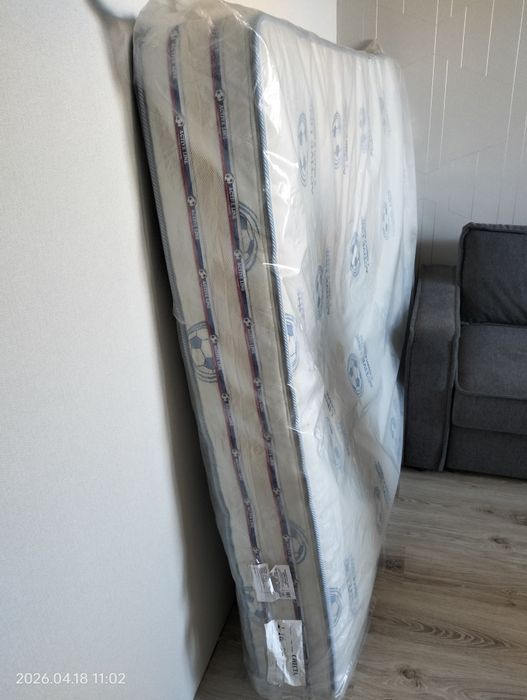 Матрас,  200 на 160