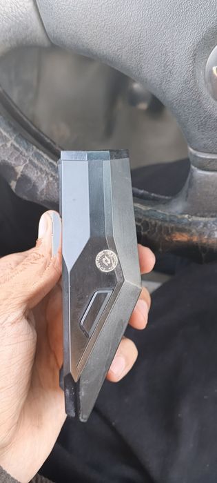 8700s  sotiladi 700 ming kelishtirib beraman