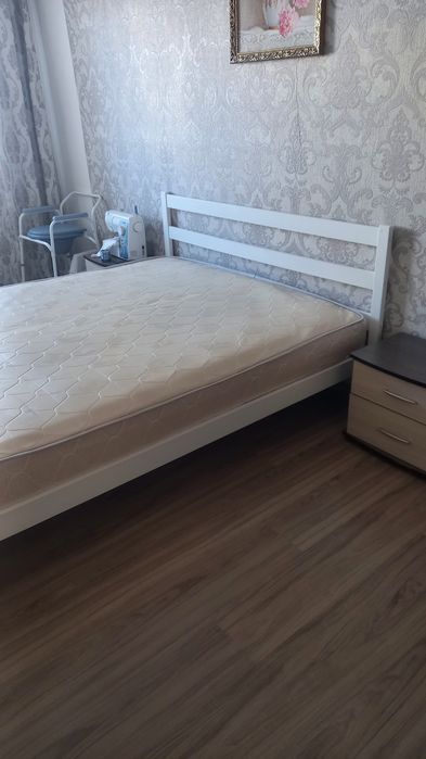 Двухспальная кровать