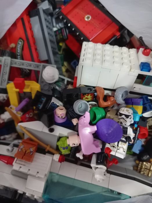 Срочно продам LEGO