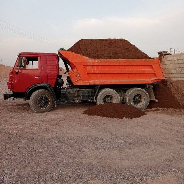 KAMAZ sotiladi! Puli naxt yoki variantga kelishamiz. Holati ideal