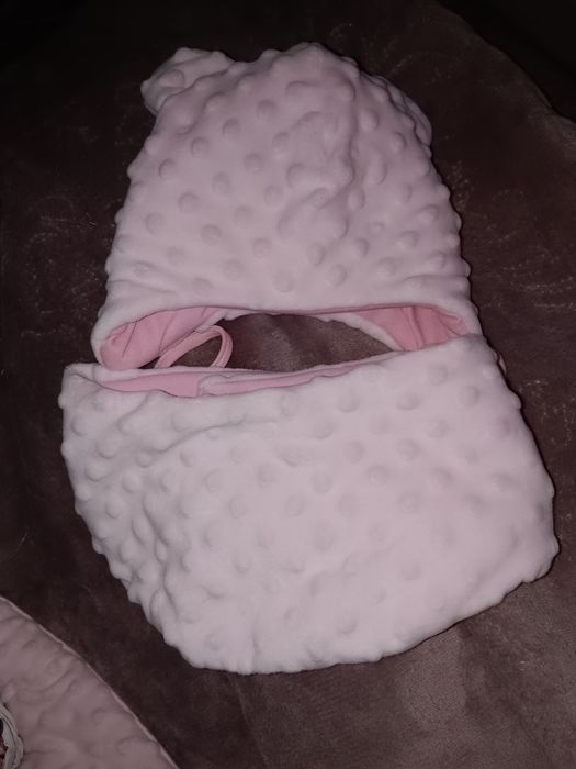 Комбинезон с одеялом для девочки