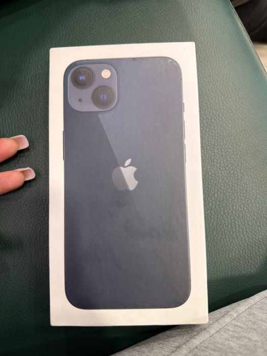 Айфон 13 темно синий