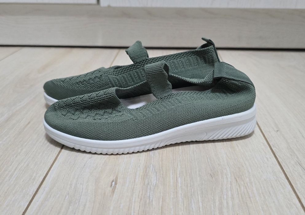 Туфли для девочки на сменку 33 размер