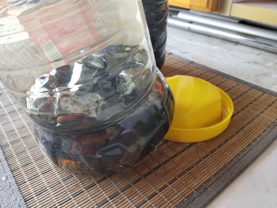 Пълен комплект оригинални болтове за ляти джанти ,на Форд до 2006 годи