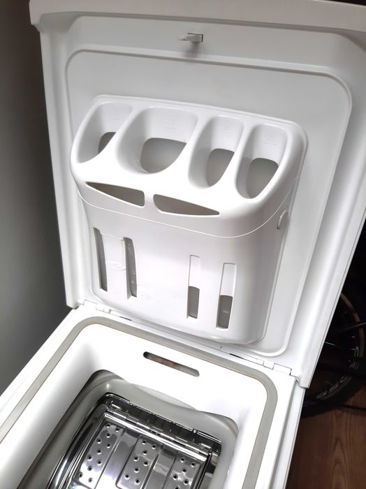 Пералня Whirlpool AWT 2285