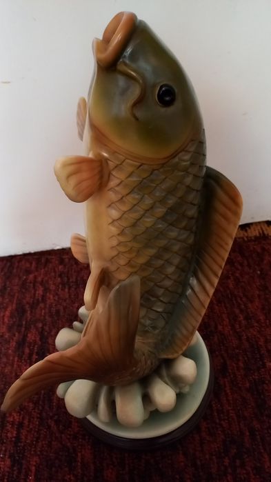 Продаю сувенир рыба.