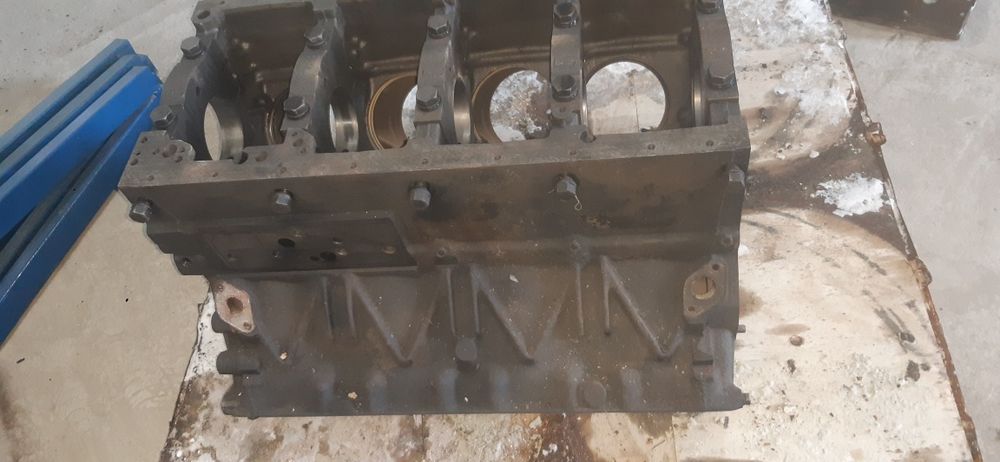 Продам блок цилиндров с распредвалом евро1