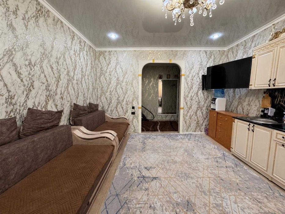 S Продам 3-х ком студию в старом городе