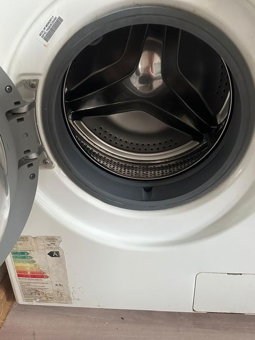 Продам стиральную машину