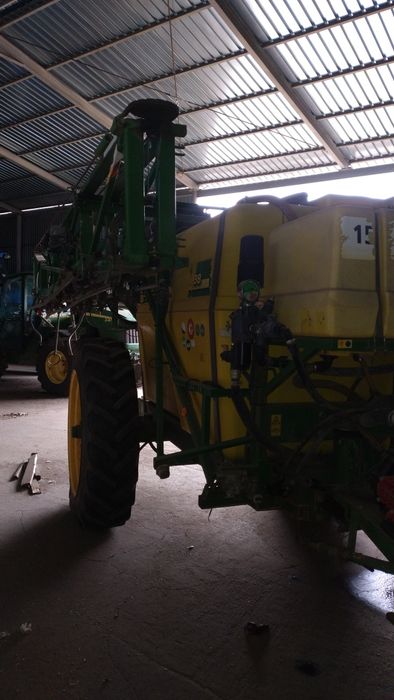 Masina erbicidat john deere 638