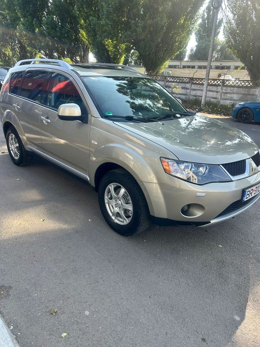 Mitsubishi Outlender