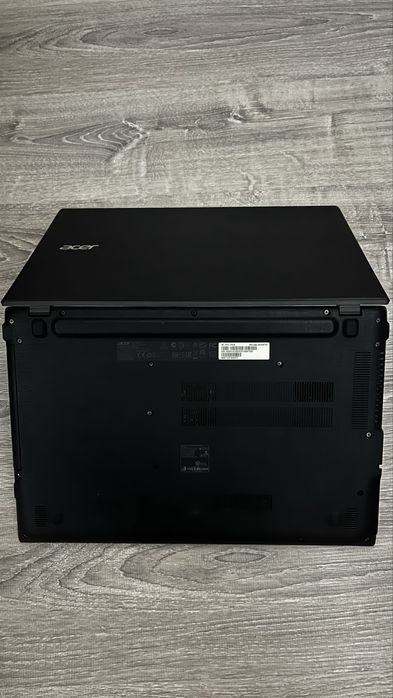 Acer Aspire E 15 E5-573-P4UN Лаптоп,ТОП състояние