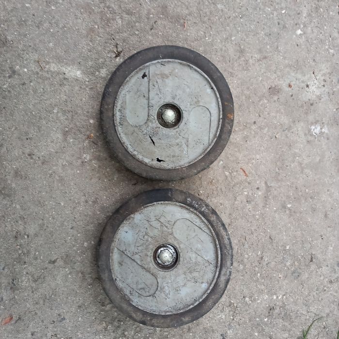 Колелца за компресор,строителни колички и косачки