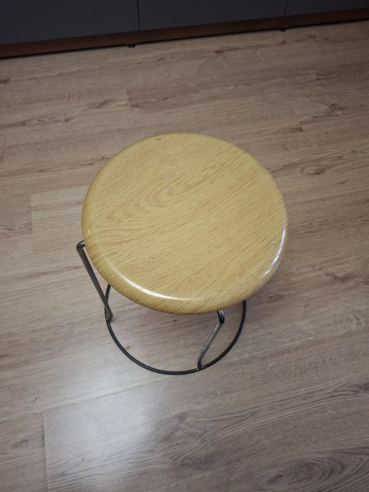 Табуретки кухонные