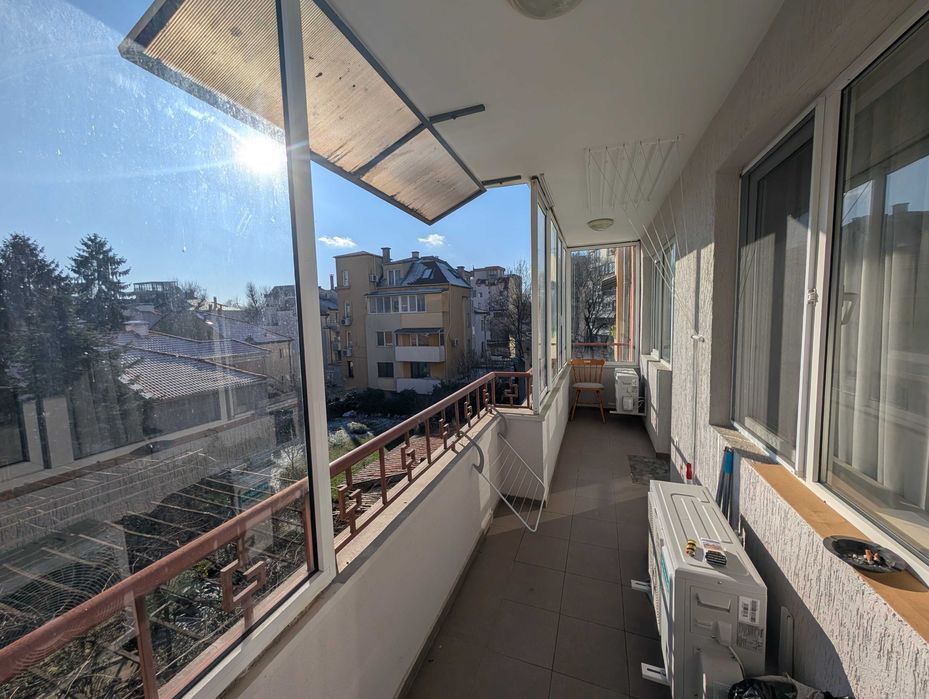 3 стаен под наем Винс