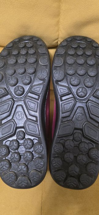 Полусапожки тёплые.