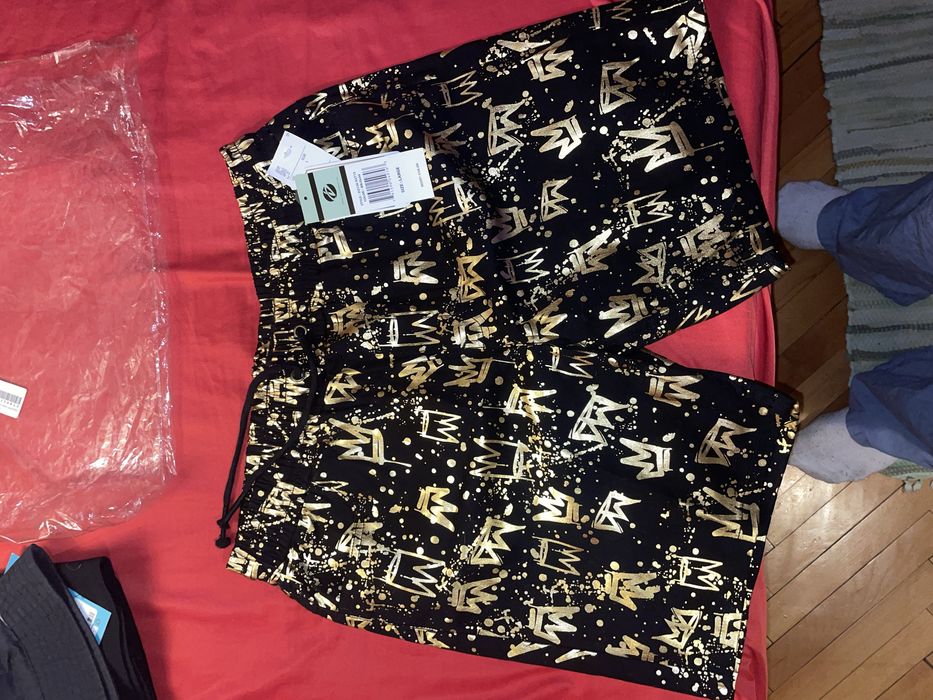 Комплект - тениска, къси панталони, шапка