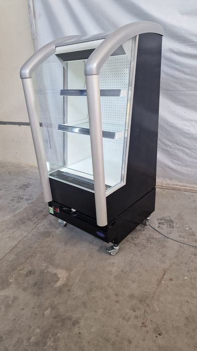 Крайстенна хладилна витрина Carrier